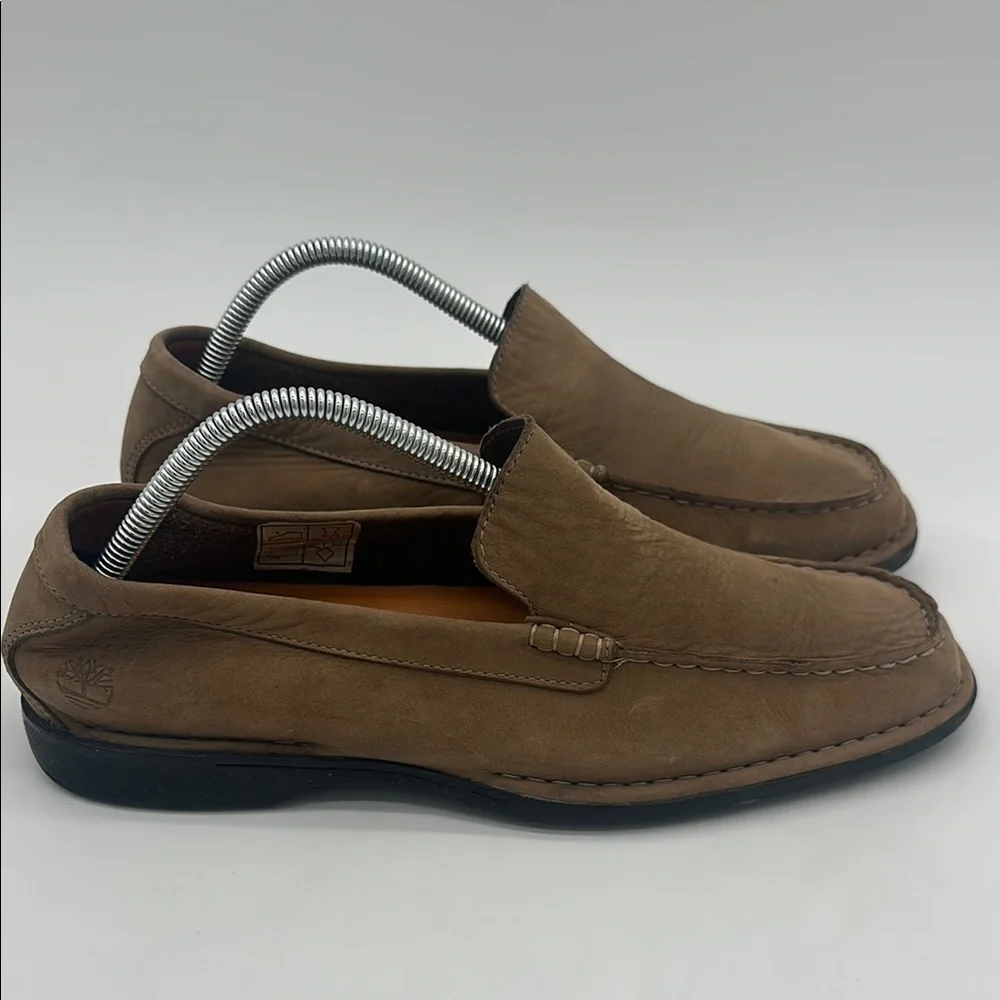 Timberland Mens Size 8.5 Tan Slip-On Loafers with Wedge Sole and Suede Material